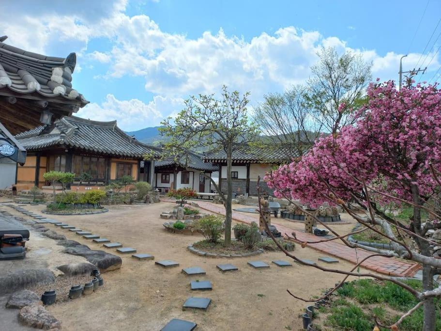 Yasun Gallery Gyeongju Exterior foto